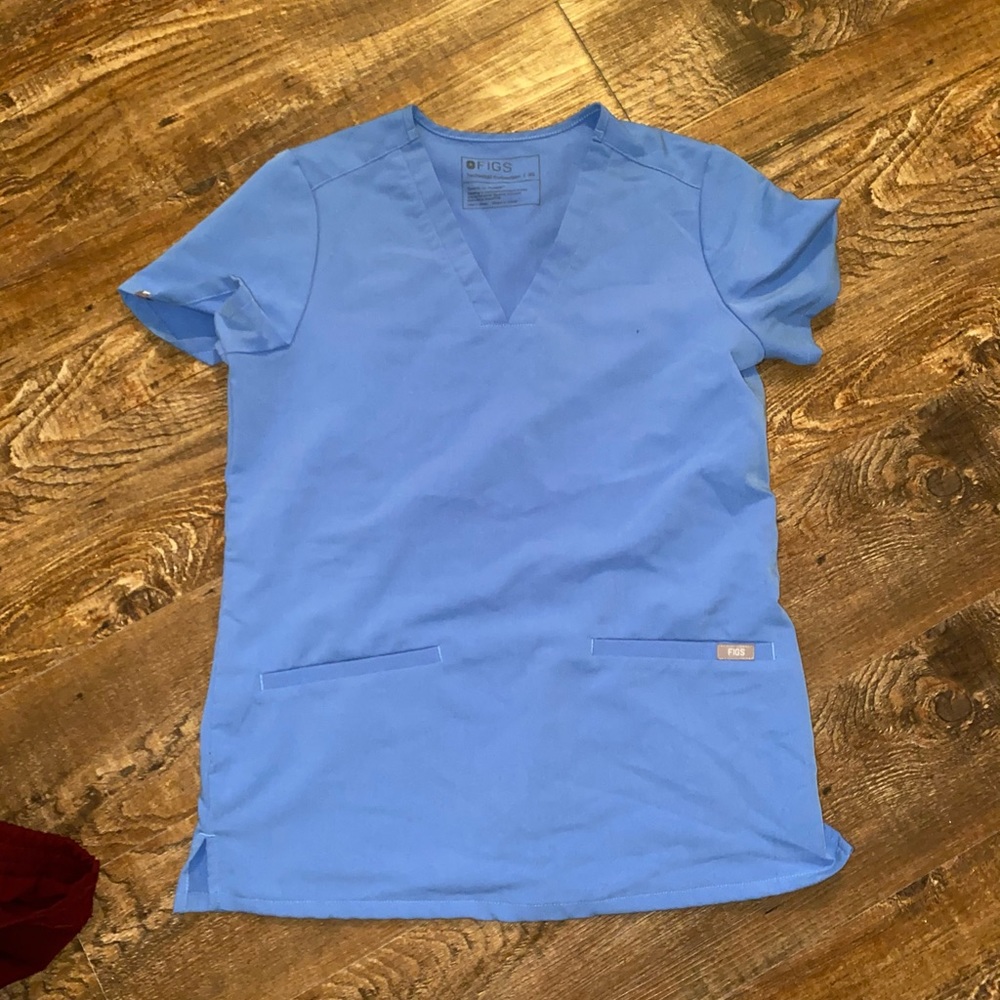 Figs Casma top Ceil Blue